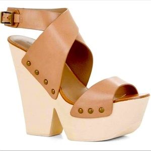 BCBGMAXAZARIA RUNWAY CASSIUS NATURAL LEATHER CRISSCROSS STRAPS PLATFORM HEELS